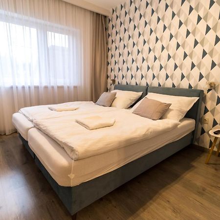 Thermal Lux Weninger Apartman Kiskunhalas Esterno foto
