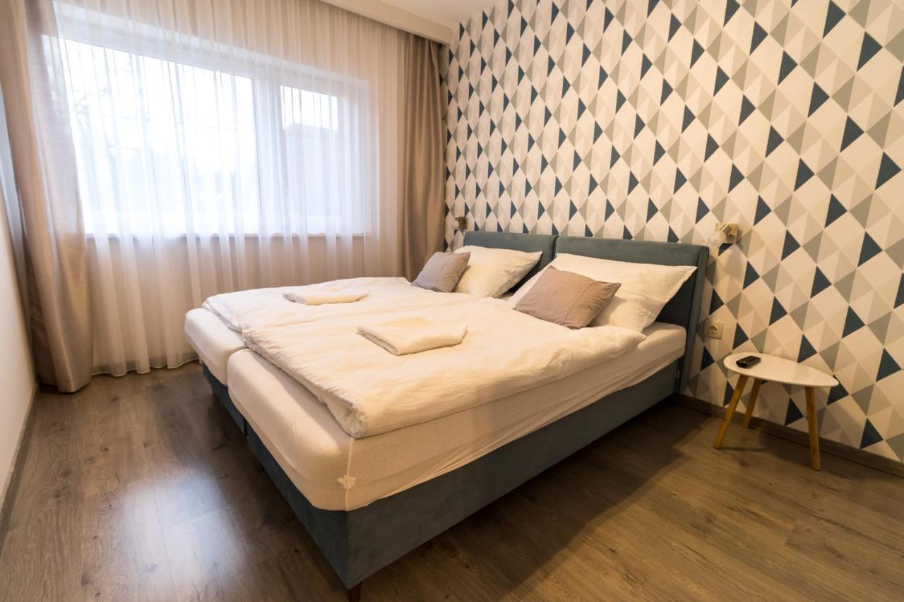 Thermal Lux Weninger Apartman Kiskunhalas Esterno foto