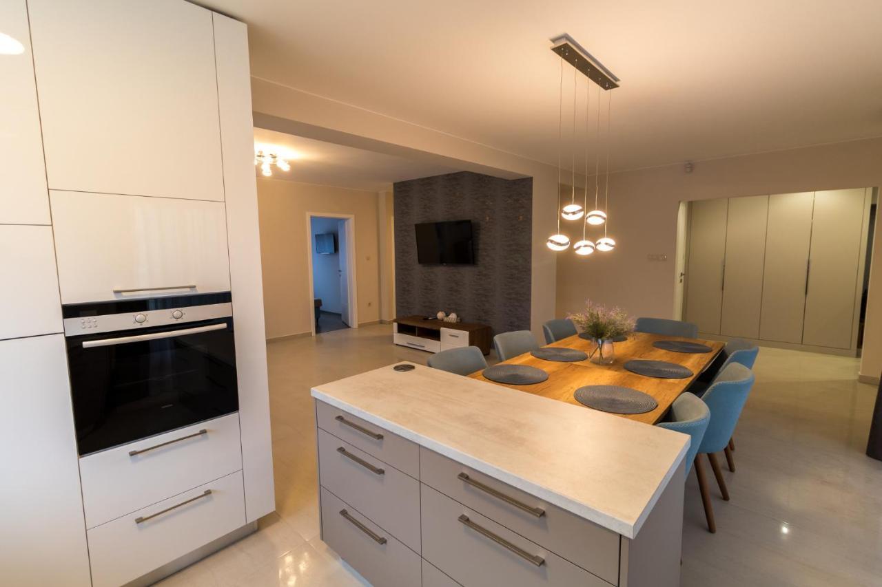 Thermal Lux Weninger Apartman Kiskunhalas Esterno foto