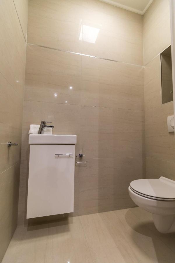 Thermal Lux Weninger Apartman Kiskunhalas Esterno foto