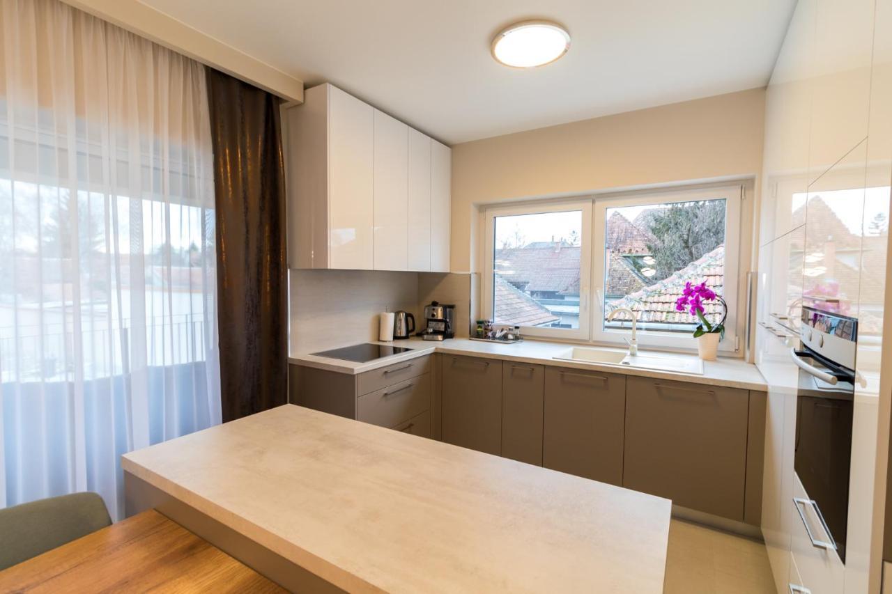 Thermal Lux Weninger Apartman Kiskunhalas Esterno foto